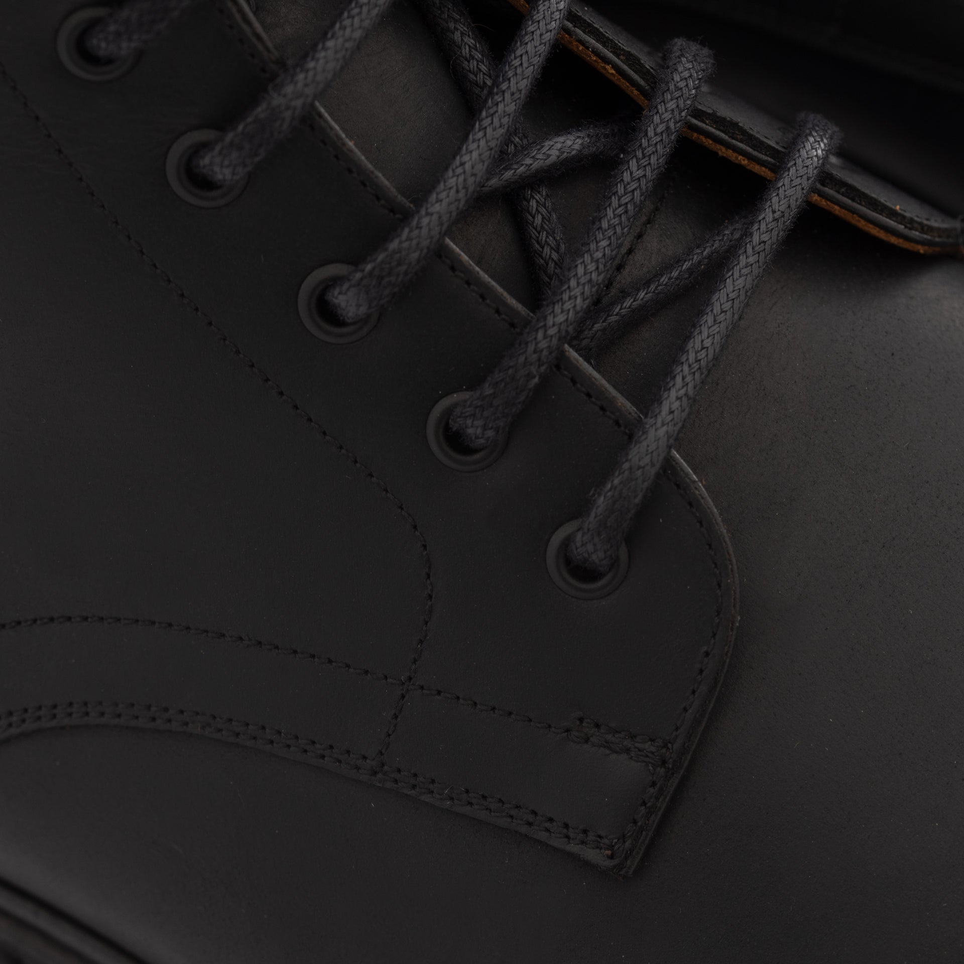 Men’s Mercer Boots – Premium Pull-Up Leather Comfort & Style