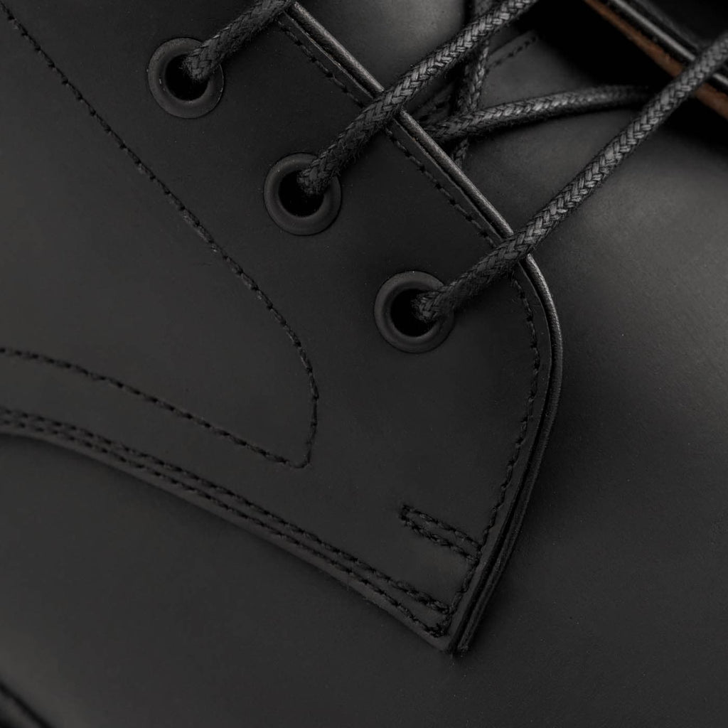 Williamson Men’s Pull-Up Boots with Rugged Commando Sole