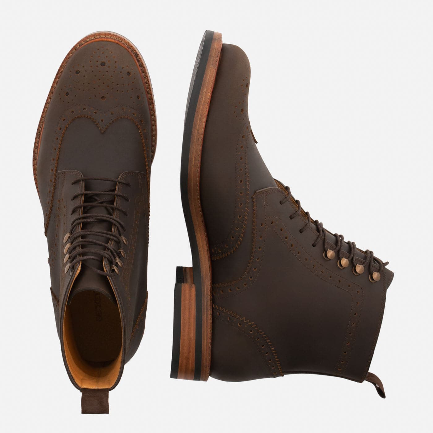 Nolan Men’s Pull-Up Brogue Boots