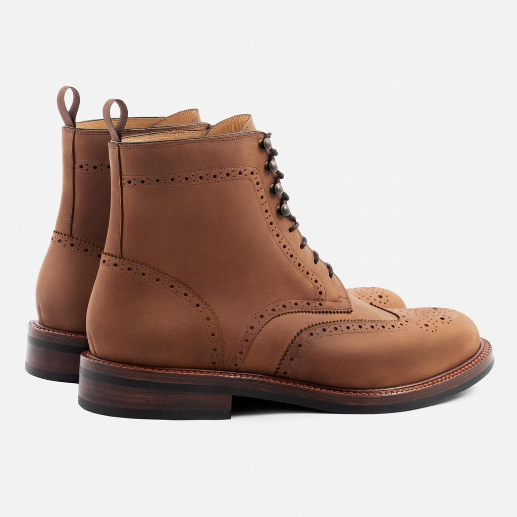 Nolan Men’s Pull-Up Brogue Boots